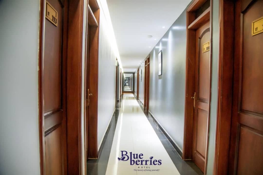 Blue Berries Hotel Entebbe Exterior foto