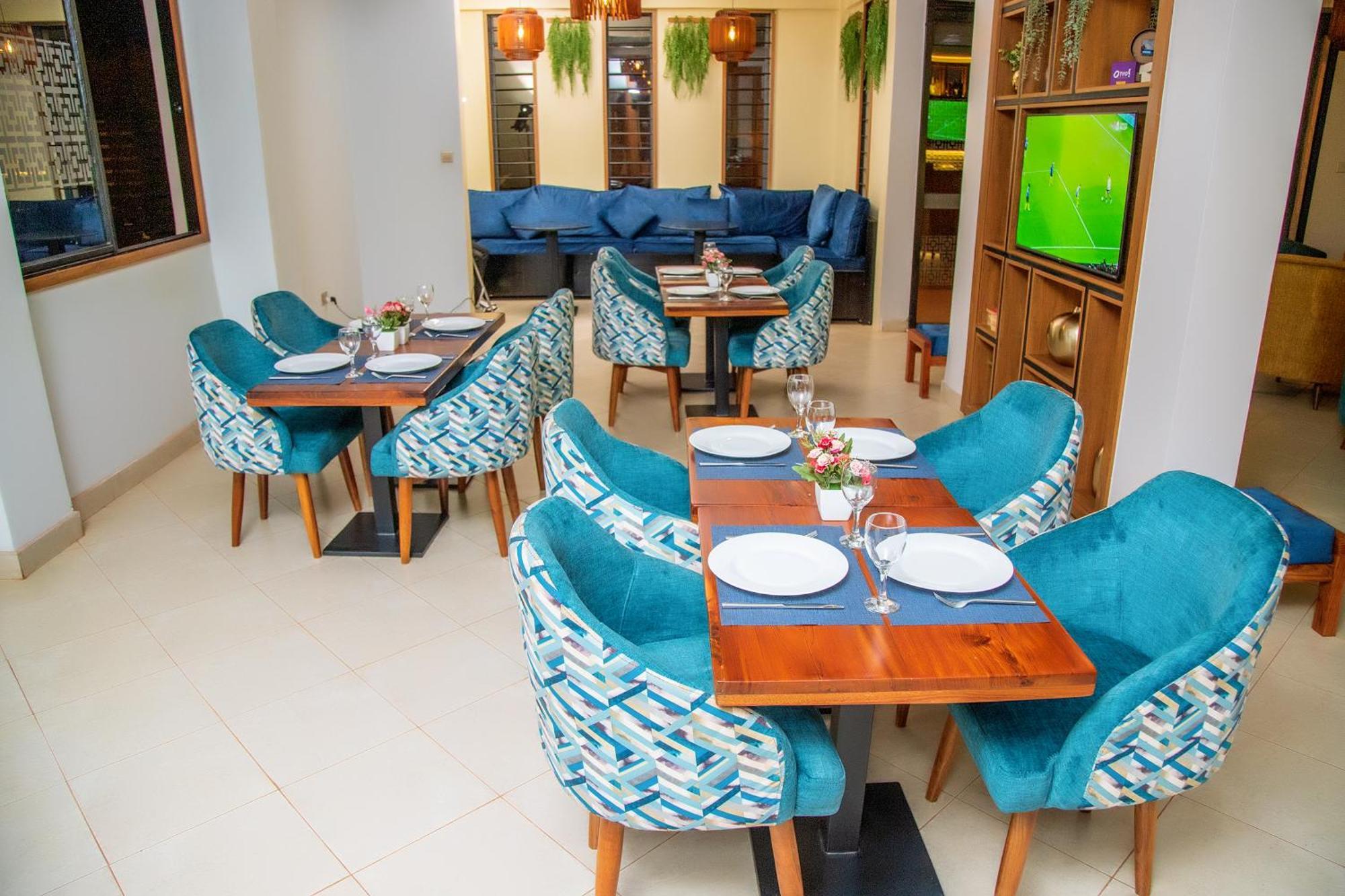 Blue Berries Hotel Entebbe Exterior foto