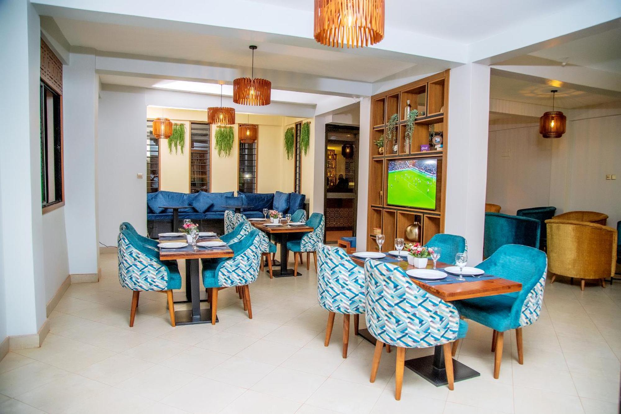 Blue Berries Hotel Entebbe Exterior foto
